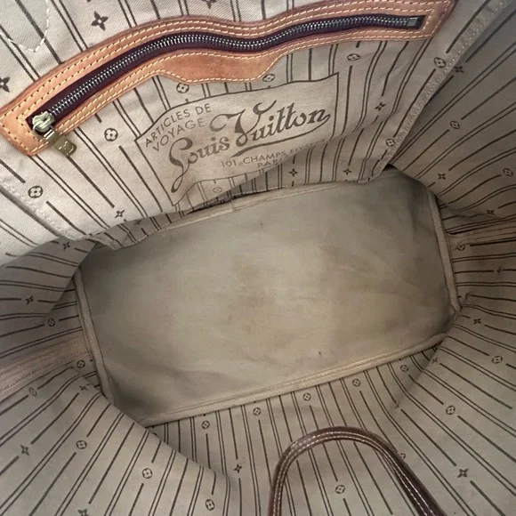 Louis Vuitton Brown Monogram Tote - Picture 15 of 16